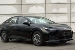 Toyota bZ3: до мережі потрапили фотографії електричного седана розміром більше Corolla, але менше Camry